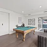 Walk To Riverfront Park! Downtown Gem W Pool Table 404