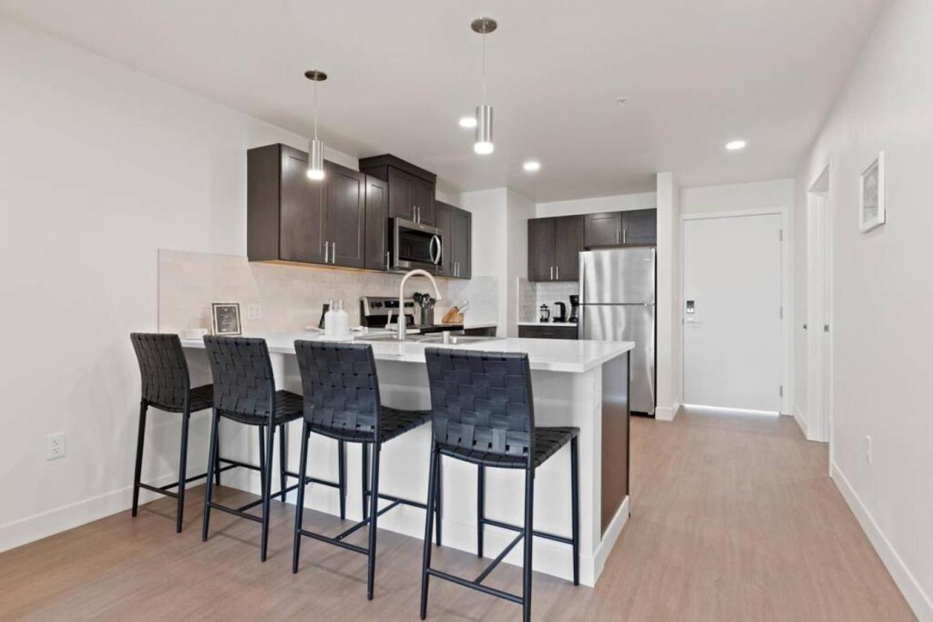 Walk To Riverfront Park! Downtown Gem W Pool Table 404 Apartment Spokane